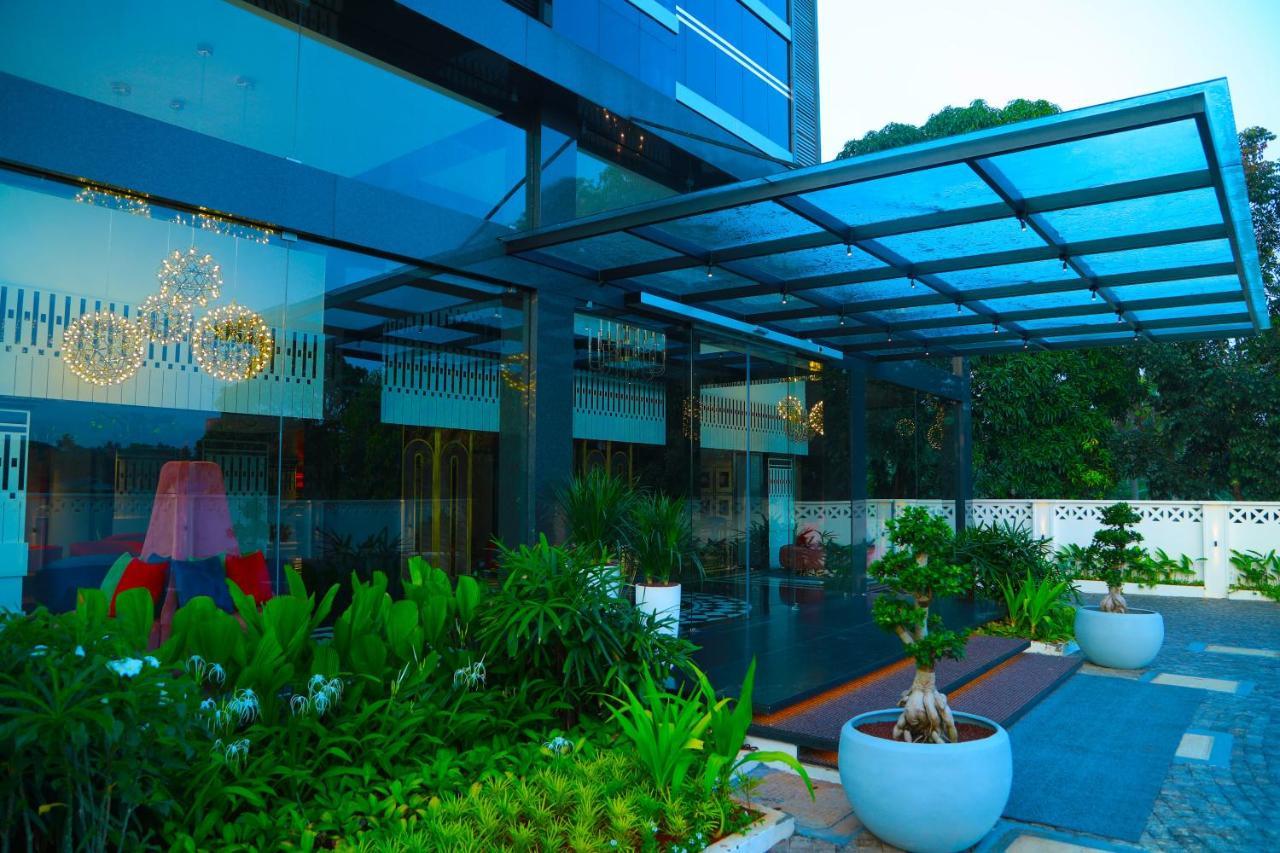 Noah Sky Suites Kochi Eksteriør bilde